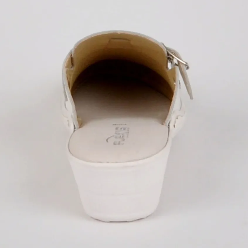 Chaussures Confort|FLEX'IS Mules Sabots Avec Boucles Metalliques Blanc